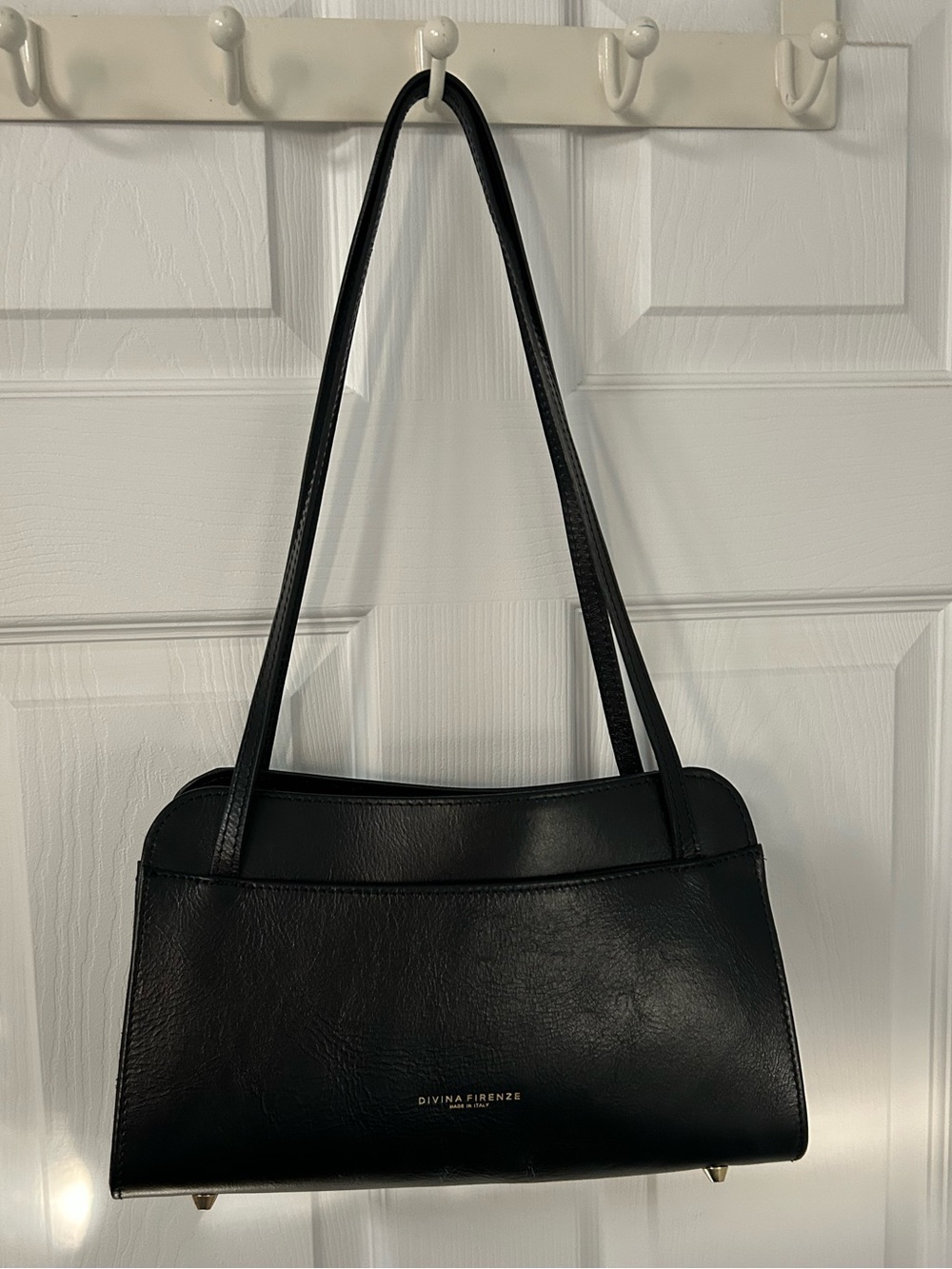 Divina Firenze Hand Made Black Leather Shoulder Bag with Slim Straps